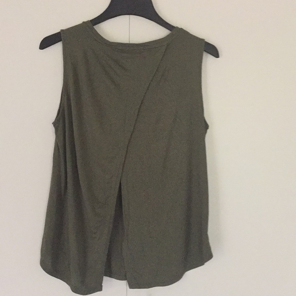 Top - Picture 2 of 3